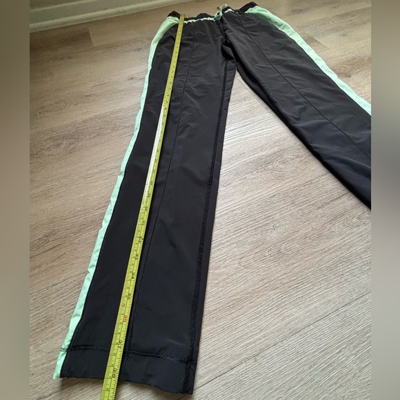Lululemon Athletica Run Bandit Black and Mint Track Pants - Picture 13 of 14